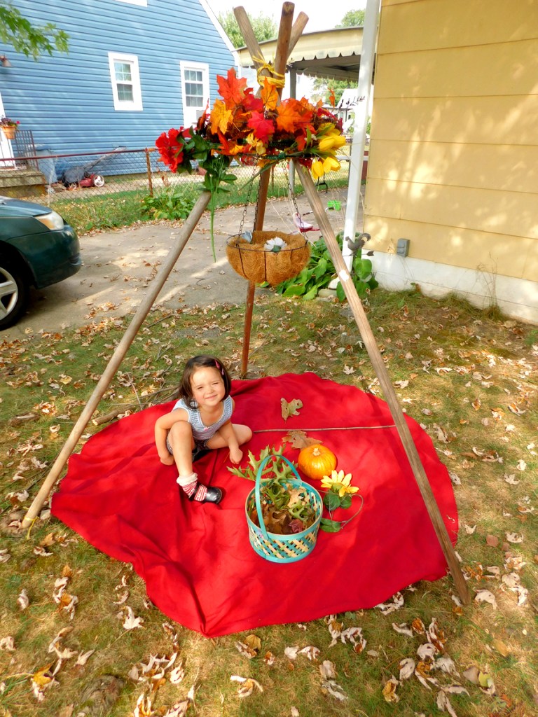 DIY Fall Autumn Naked Tipi for Outdoors